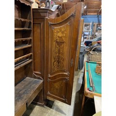 ANTIQUE LATE 19TH CENTURY FRENCH MARQUETRY DECORATED WALNUT ARMOIRE (AF3-169)