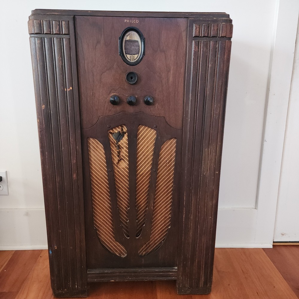 Vintage Antique 1930s Philco Cabinet Model 610
