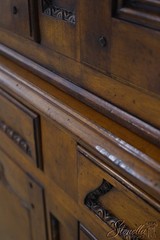 L73127: Country French High Quality China Cabinet