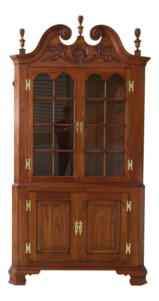 32234EC: HENKEL HARRIS Cherry Welford Corner China Cabinet