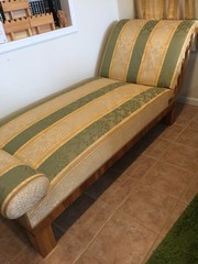 Biedermeier Day sofa Genuine Antique pice of Furniture – Origin from Europe