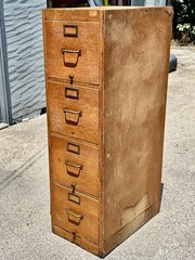 ANTIQUE GLOBE-WERNICKE 4-DRAWER OAK WOODEN FILE CABINET CATALOG NUMBER G-25