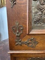 Antique Art Nouveau tiger oak quarter sawn wall cabinet 1890 bronze plaque nice