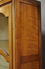 Vintage Baker Hollywood Regency Cherry Wood 2 Door Curio Cabinet Bookcase – Pair