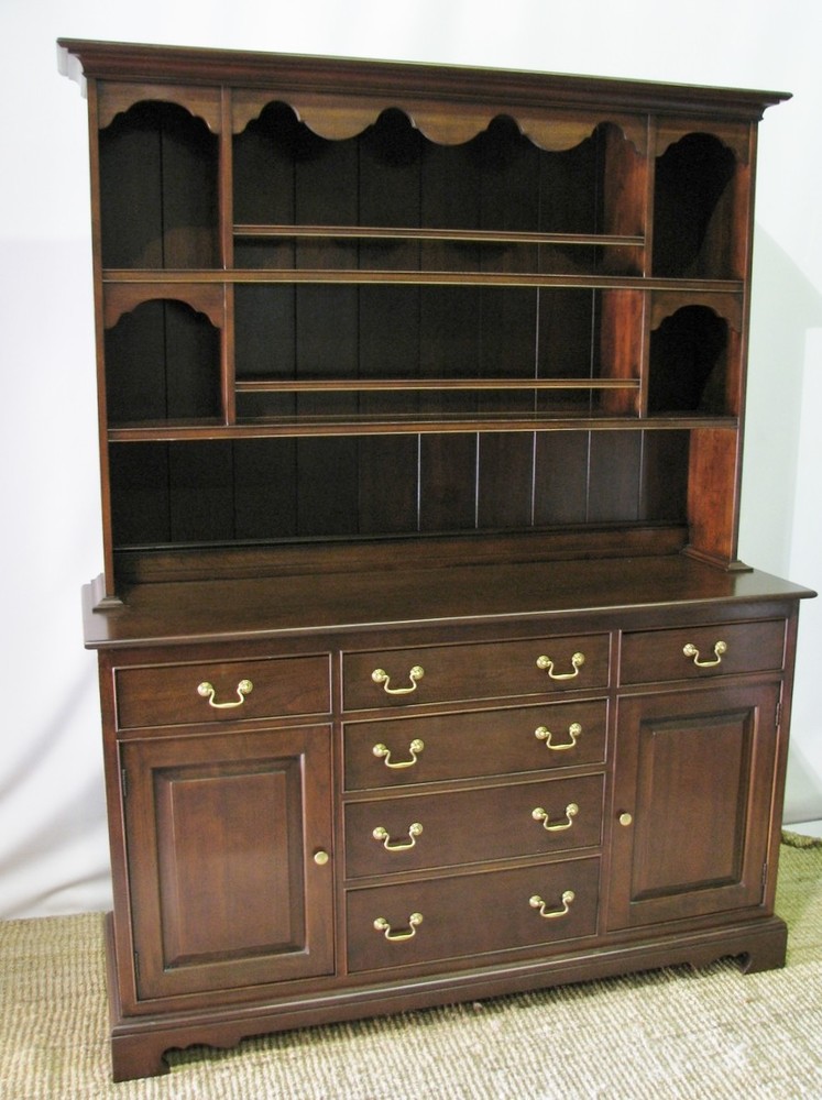 Harden Furniture Chippendale Style Cherry Buffet & Hutch; Excellent Condition