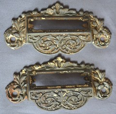 FINE SET 16 ANTIQUE 19TH CENTURY AMERICAN STORE CABINET DRAWER PULLS FANCY