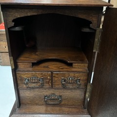 Large Antique Oak Smokers Cabinet. in vgc for age with working lock and key