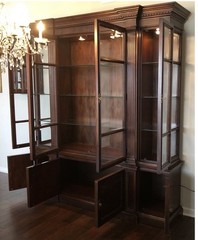 Century Claridge Mahogany Formal China Cabinet, Lighted c. early 1990’s