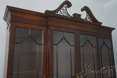 72770: HENREDON 4 Door Mahogany China Curio Cabinet
