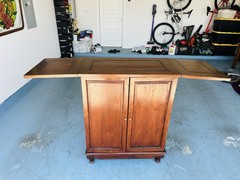 Beautiful Vintage Mid Century Dark Walnut Wood Beverage Dry Bar Cabinet