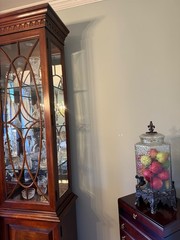 Thomasville Mahogany Georgian Collection Breakfront China Cabinet