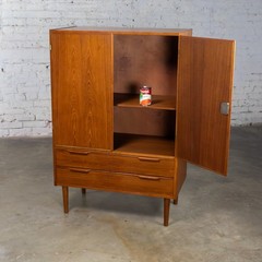 Scandinavian Modern Teak Petite Cabinet Dry Bar Armoire or Gentleman’s Chest