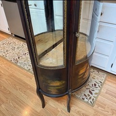 Antique Rounded Curio Cabinet Vernis Martin Style