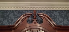 Harden Georgian Style Cherry Breakfront China Cabinet Heirloom Quality