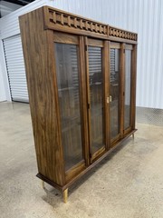 Vintage Mid Century Modern China Hutch