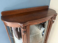 Antique Curved Glass Oak Curio Cabinet 65’h x 36″w x 15″d