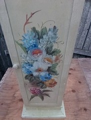 VTG RARE OOAK HAND PAINTED COUNTRY FLORAL CAB. PEDESTAL SOLID WOOD 30×12″New(?)