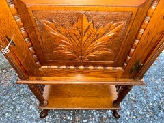 SUPERB Antique “Stick & Ball” American Small Cabinet IN MINT CONDITION.