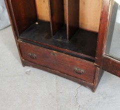 Antique Oak Mission Gun Cabinet – original finish