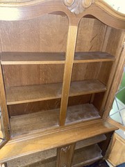 Vintage Show Case