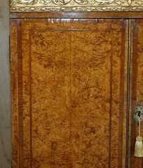 IMPORTANT ANTIQUE GEORGE II CIRCA 1740 MULBERRY WOOD GILTWOOD DRINKS CABINET