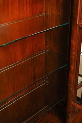Henredon Furniture Georgian Style Mahogany Breakfront