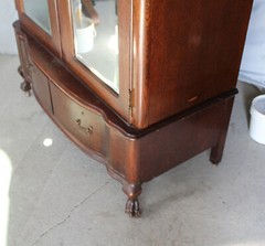 Antique Quarter Sawn Oak Wardrobe – Double Door Beveled Mirror