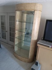 Drexel USA Heritage Insignia Illuminated Burl Maple/Glass Display Unit Cabinet