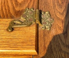 VICTORIAN OAK FLORAL CARVED ICE CHEST WITH ZINC LINING & PHOENIX HEAD HARDWARE