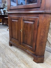 Statton Chippendale Style Solid Cherry Corner Cabinet with Keys