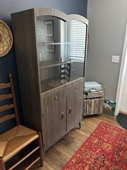 Mid Century Modern China Cabinet/Hutch