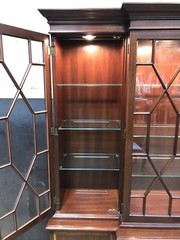 Henkel Harris Federal Breakfront Mahogany Solids And Veneers, Nr. Mint Condition