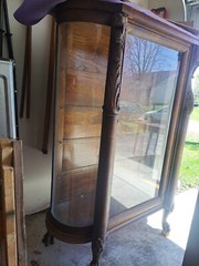 Curved Glass Display CaseAntique Vintage Tiger Oak – Roaring Lion Head/Claw Feet