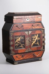 Antique Meiji Japanese gilt kodansu lacquer cabinet – jewel box circa 1868-1912