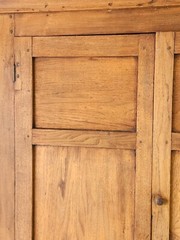 Corner CABINET Cupboard, Ohio, attr Shaker Union Village, Walnut, early1800 80″t