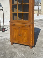 Antique small corner cupboard cabinet grained paint primitive berks 12 light 19t