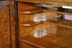 IMPORTANT ANTIQUE GEORGE II CIRCA 1740 MULBERRY WOOD GILTWOOD DRINKS CABINET