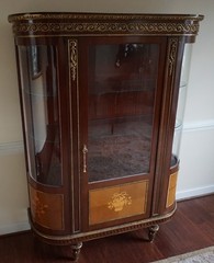 French Louis XVI Style Mahogany and Inlaid Vitrine with Gilt Bronze