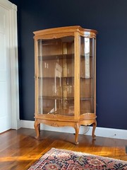 Early 20th Century Victorian Carved Oak Bow-Front Lighted Curio China Display Ca
