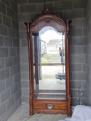 Pulaski Antique Wood Glass Display Cabinet with Carvings Mirror Back