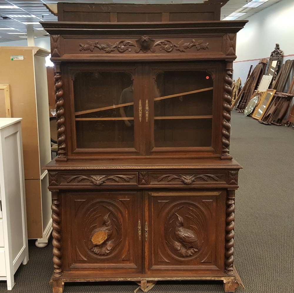 Black Forest Hutch