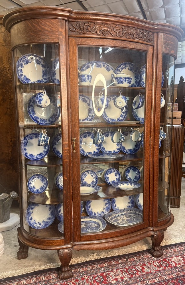 Exceptional American Antique Carved Golden Oak China Curio Cabinet Bookcase 1900