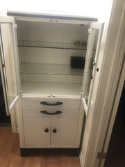Vintage 1950’s Hamilton Electric Medicine Cabinet