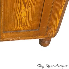 Antique small corner cupboard cabinet grained paint primitive berks 12 light 19t