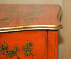 STUNNING 1920’S VINTAGE CHINESE CHINOISERIE GEISHA GIRLS LACQUER SIDE CABINET