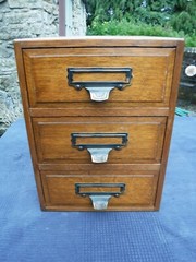 Stunning Antique Shannon Oak Cabinet – 3 Drawers with Original Shannon Inserts