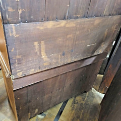 ANTIQUE DRYSINK CUPBOARD WITH VERY UNUSUAL GRAIN PAINTING