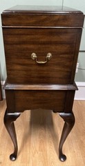 Vintage Henkel Harris Wine Cellarette Mahogany Queen Anne Silver Chest w/ Key