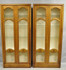 Vintage Baker Hollywood Regency Cherry Wood 2 Door Curio Cabinet Bookcase – Pair