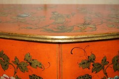 STUNNING 1920’S VINTAGE CHINESE CHINOISERIE GEISHA GIRLS LACQUER SIDE CABINET